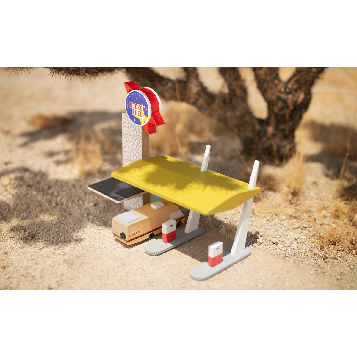 Candylab Toys - Rocket Fuel Station